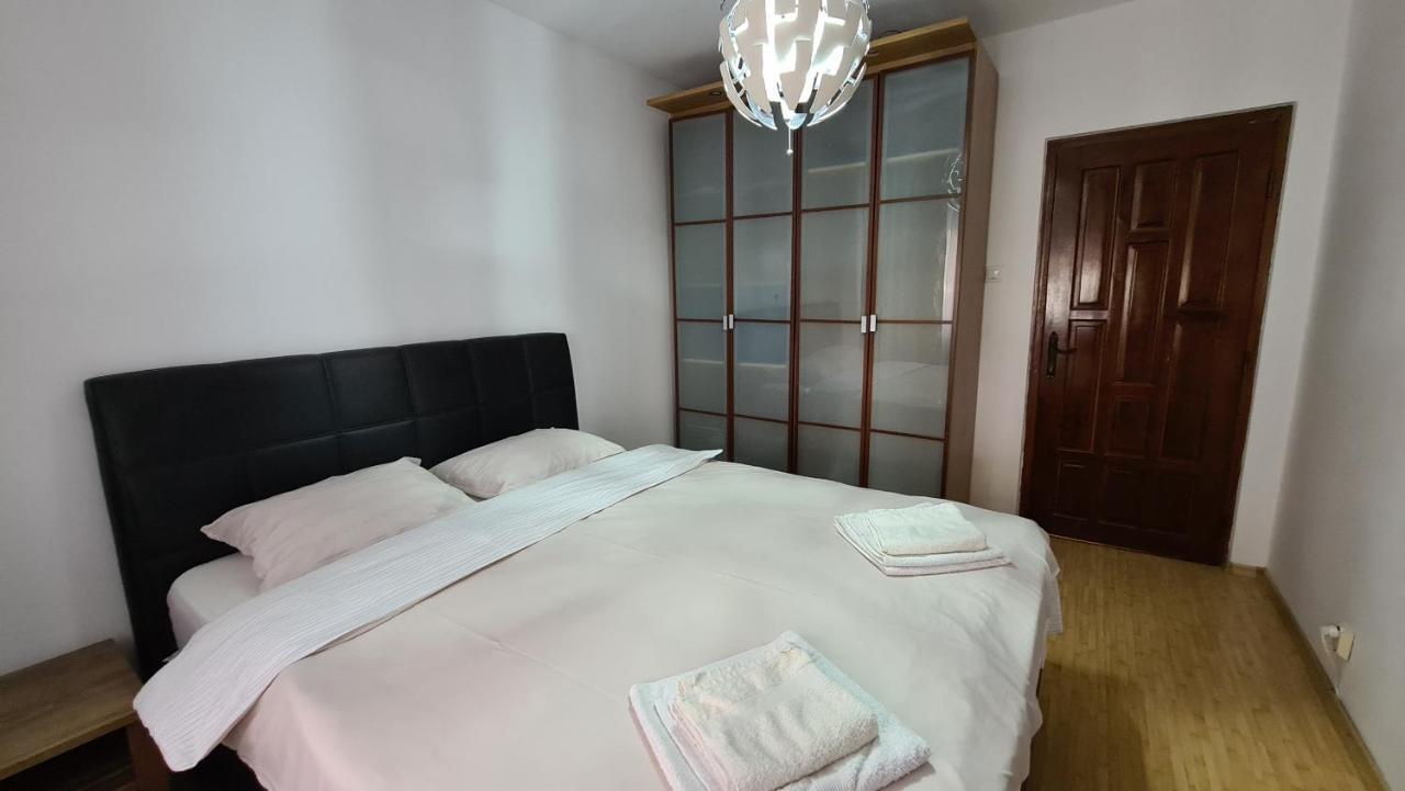White Glamour Buzau Ngoại thất bức ảnh